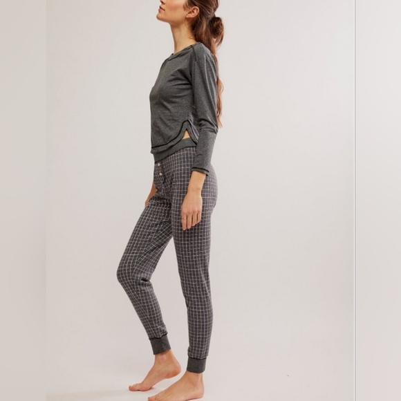Free People Chill Evening PJ Set/ Charcoal Combo - Picture 2 of 10